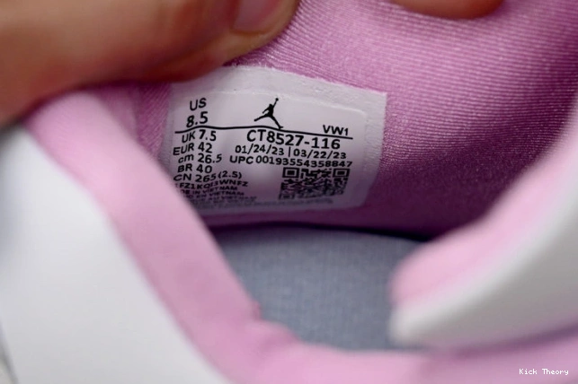 Kicktheory 4 Pink Retro CT8527-116 Jordan White 0728